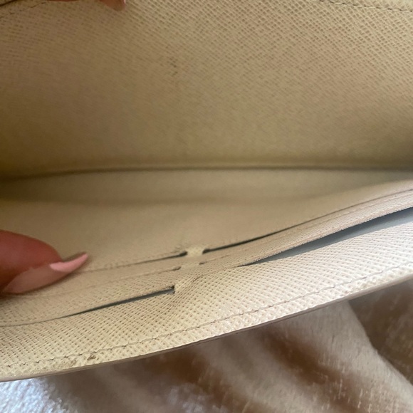 Louis Vuitton Damier Azur Wallet - Cream and Blue (Sarah Wallet) - Picture 5 of 12